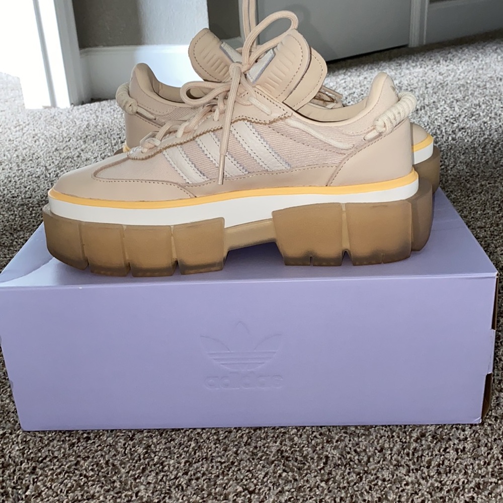 Ivy Park Super Sleek Chunky Sneaker